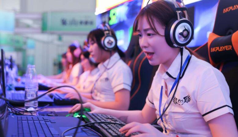为什么没有女电竞选手？宁王给出一个答案：女的打职业各种麻烦