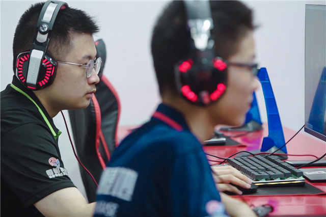 电竞“申”态｜想成为电竞界的“偶像练习生”准备好了吗少年们？(图2)