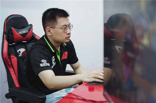 电竞“申”态｜想成为电竞界的“偶像练习生”准备好了吗少年们？(图3)