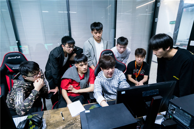 电竞“申”态|想成为电竞界的“偶像练习生”准备好了吗少年们?