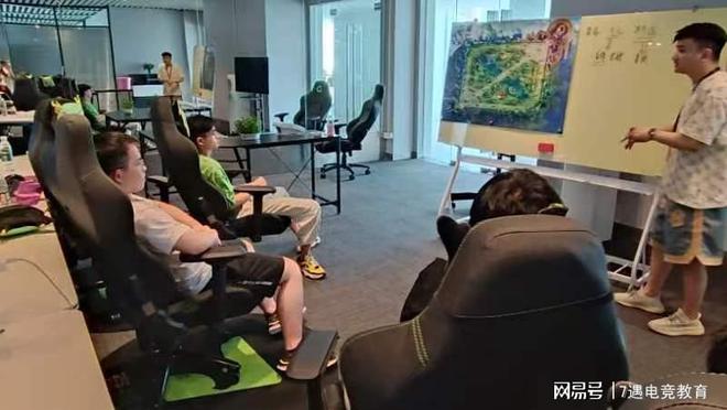 重庆7遇奇遇电竞培训2022青训班正在火爆招生中！(图4)