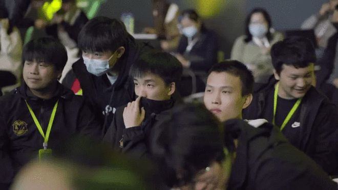 禁止未成年人打比赛！LPL青训崩了中国电竞还想抗韩？
