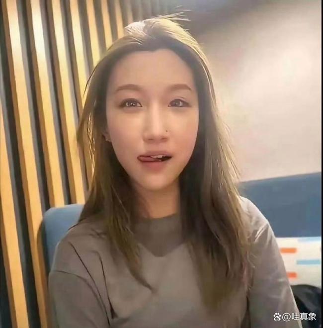 女生与乌克兰电竞选手不当交往被开除 隐私曝光代价转嫁