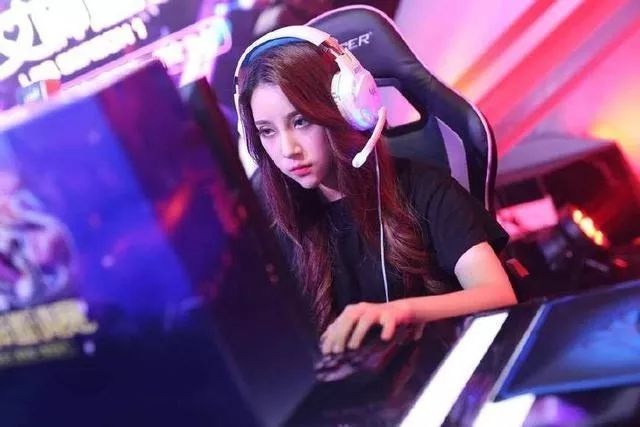 LPL陪玩圈曝出丑闻！Beishang女友诈骗多名选手宝蓝涉及其中？