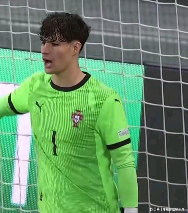 葡萄牙U17男足3-0击败法国 第七次登顶欧洲杯冠军(图6)