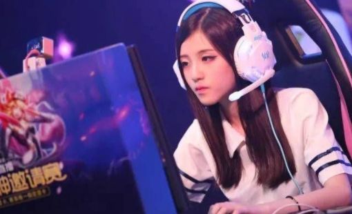 谁说女子只爱包包香水 中国女游戏玩家规模已达3亿