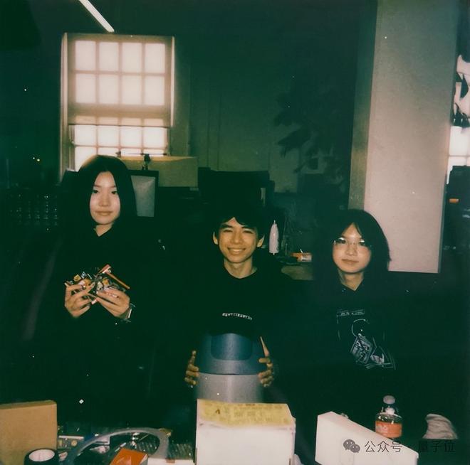 18岁女孩做养老机器人上线天卖爆了(图10)