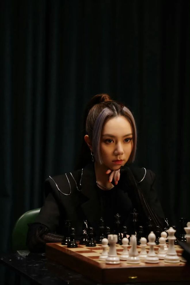 邓紫棋S15独唱背后：电竞狂欢中的中国声音(图5)