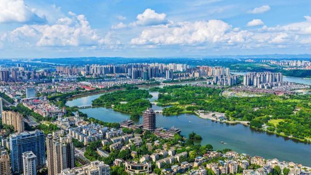 “东坡故里”四川眉山迎来首届全马(图2)