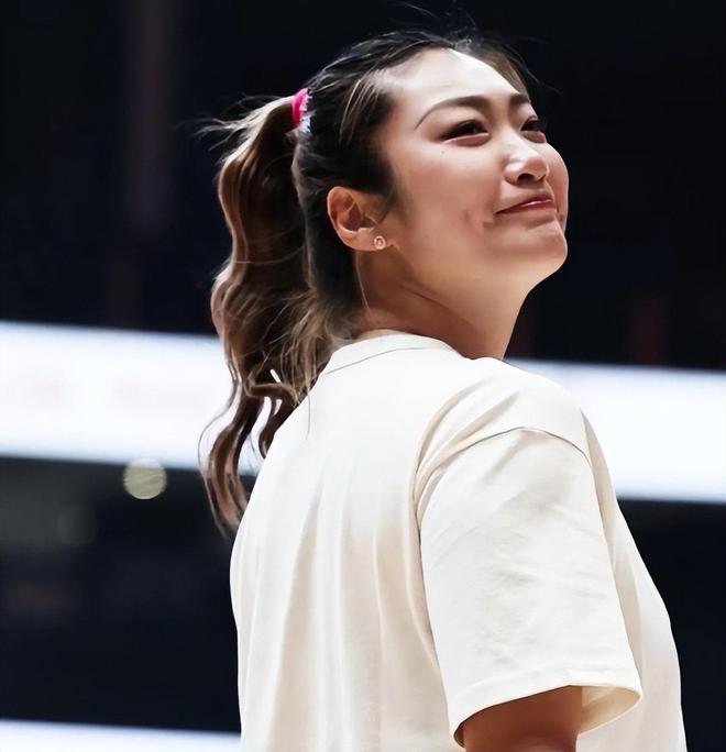 李梦决赛6中1能获千万合同？媒体人担忧P联赛前景 球迷质疑系炒作(图2)