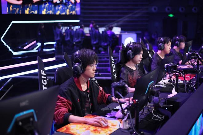 多图直击电竞大师赛！观众规模与票房创下赛事五年历史之最