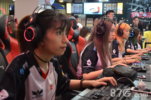 王者十周年杨幂艾琳造型封神！从峡谷走出来的精灵(图1)