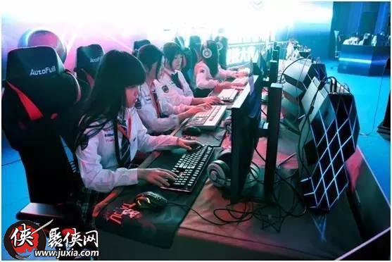 五大国服第一联手打不赢KA女子战队？看完照片玩家知道原因了！