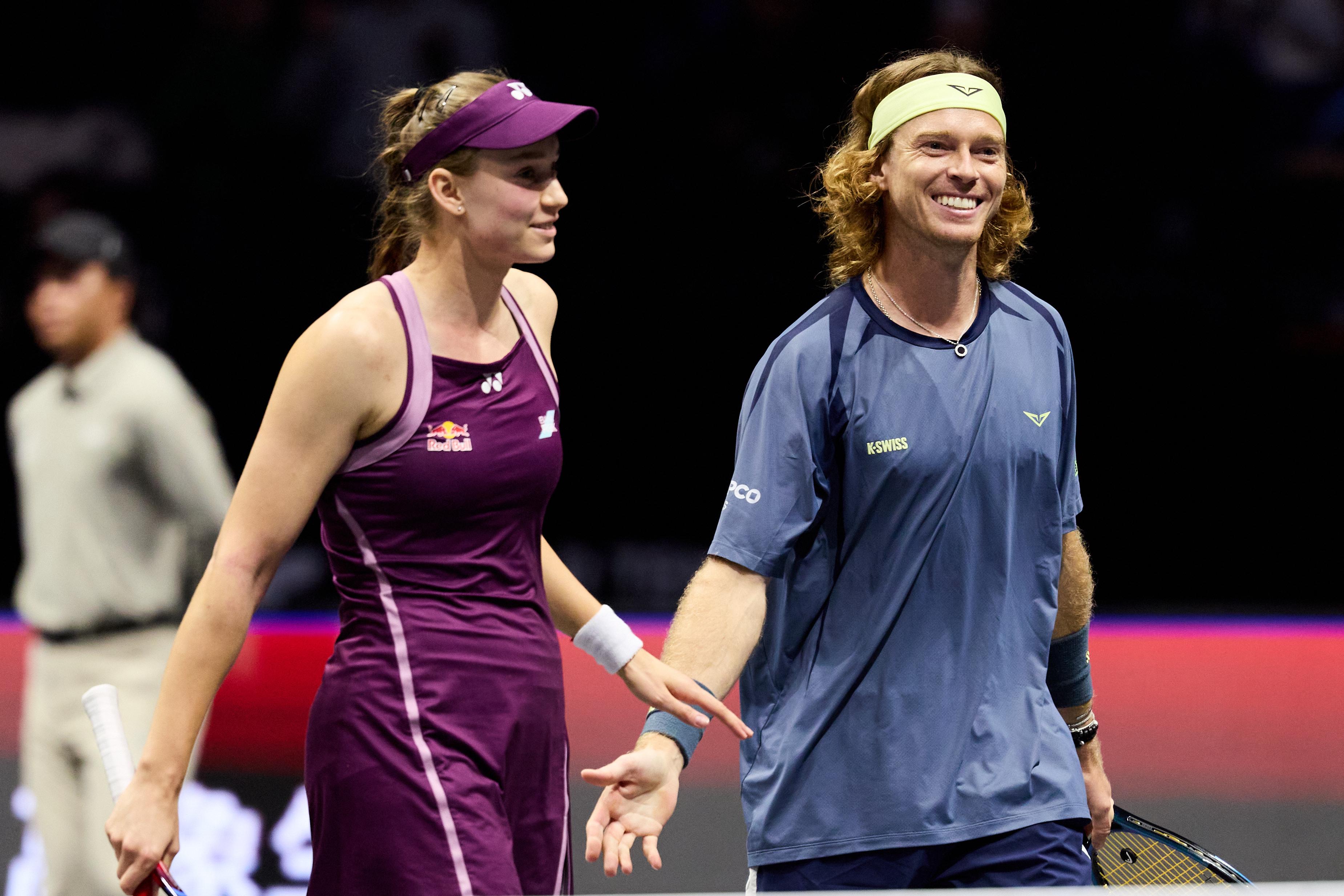 2025世界网球洲际对抗赛在深圳落幕王欣瑜张之臻所在的世界队夺冠(图2)