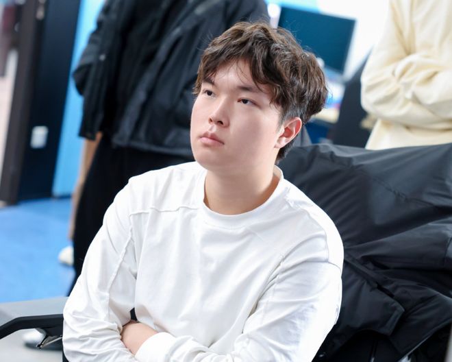 Bin小号早期言论被曝光被吐槽是中二少年直言LPL都是一家人