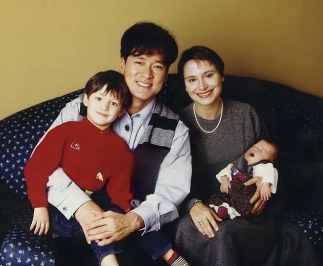 刘烨老婆吴彦祖老婆周华健明星的外籍妻子都老得好快啊(图5)