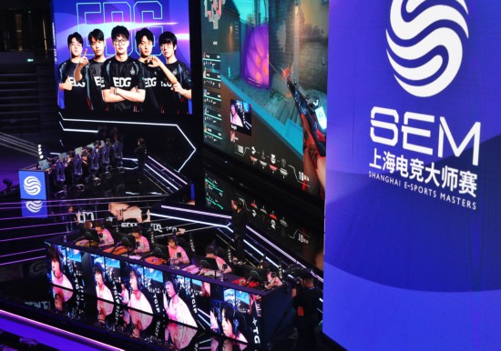 上海电竞大师赛开战静安体育中心(图2)