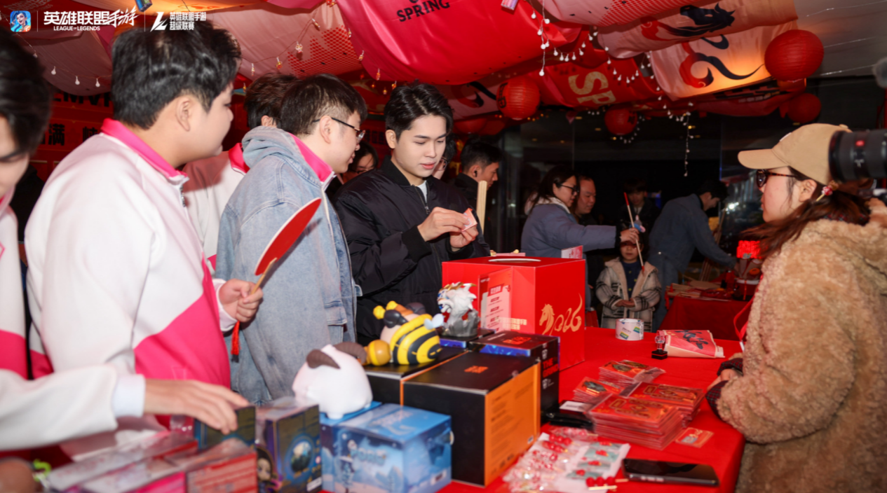 峡谷拜年秀暨2025英雄联盟手游超级联赛年度总决赛圆满落幕(图3)
