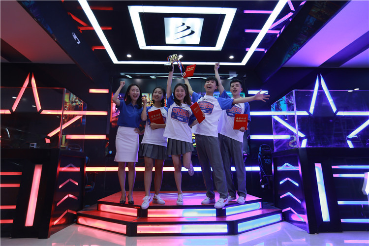 杨幂代言王者荣耀背后：电竞、明星与商业的深度融合