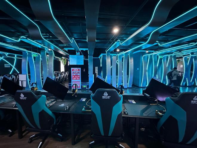 从人满为患到接连倒闭几乎“消失”的网吧为何忽然复活了？(图12)