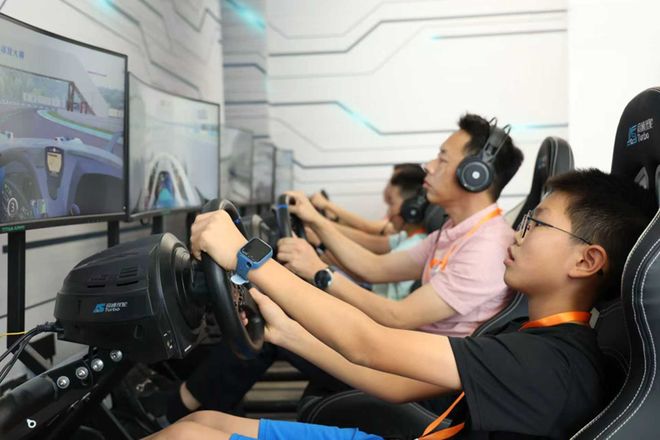 零门槛、全免费！本周五虚拟赛车挑战赛登陆长宁这里→(图2)