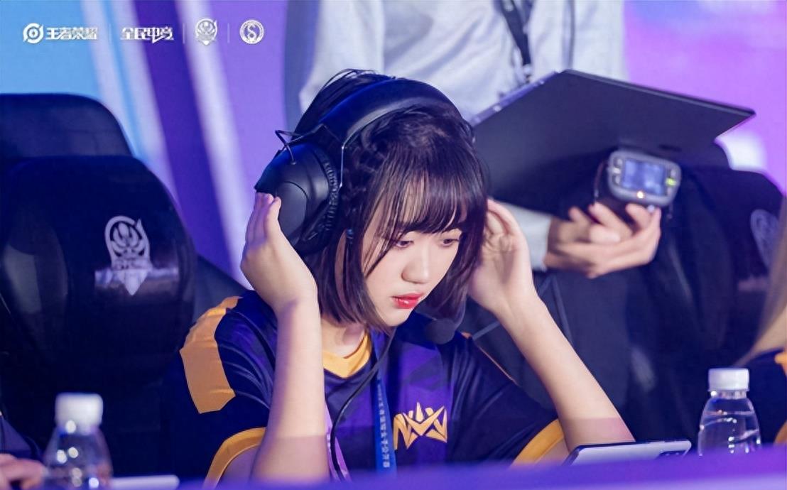 女性电竞选手震撼全场！(图2)