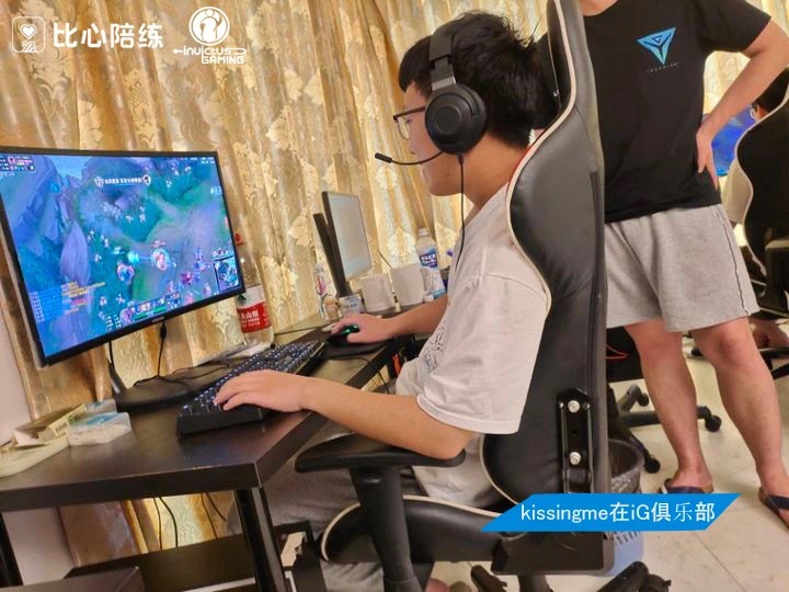 打电竞一年可以收入多少钱-如何成为电竞选手