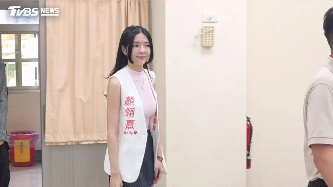 “九合一”登记好多美女！“电竞主播PK美食网红”选议员